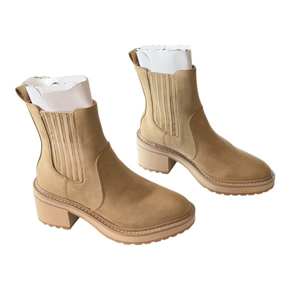 J. CREW Lug Sole Heeled Chelsea Boot In Cashew Size 7 NEW - Picture 3 of 6